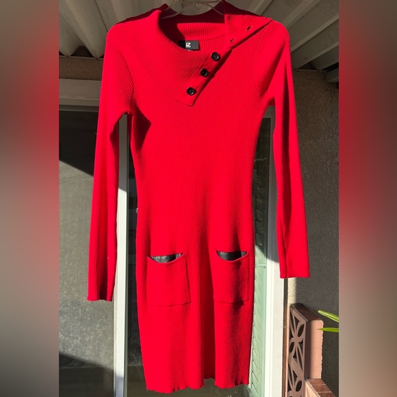 Red Dress - Picture 4 of 9